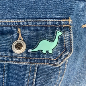 Pin's dinosaure vert menthe en acrylique, accessoire animal préhistorique brillant