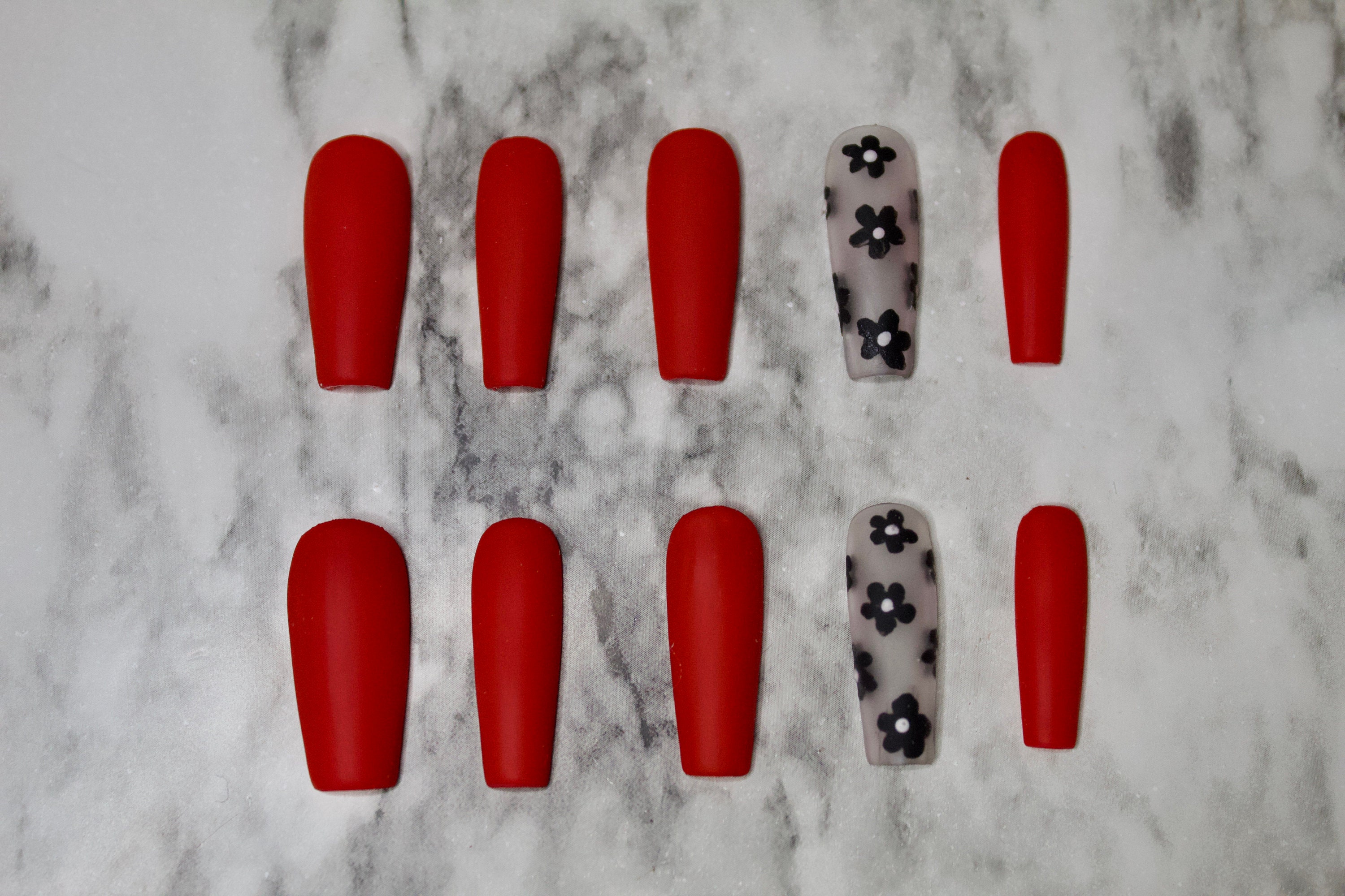 Juli's Red & Black Flowered Press Ons Etsy