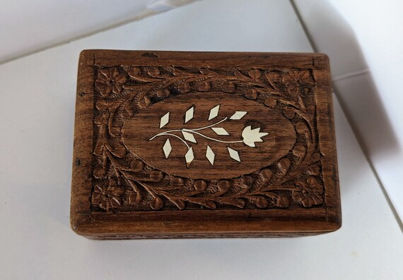 Hand Carved Wooden Jewelry/ Trinket Box with Inla… - image 5
