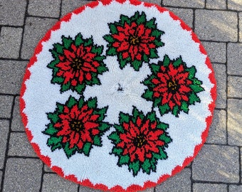 Vintage/ Retro Handmade Latch Hook Yarn Circular Tree Skirt with Red Poinsettia Designs