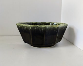 USA Pottery 447 Mid-century Modern Planter USA Pottery 447 Mid-century Modern Planter