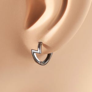 Mens 925 Sterling Silver Hoop Earrings – Hypoallergenic Huggie Earrings for Sensitive Ears（E0135）