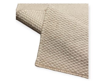 Handwoven Beige Wool Rug: Minimalist Textured Dhurrie