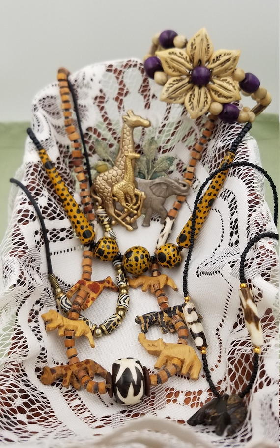 Boho jewelry, African jewelry,  Animal necklaces, 