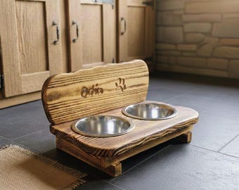 Station d'alimentation personnalisée pour chien (2 x 800 ml), barre d'alimentation en bois recyclé avec gamelles incluses.