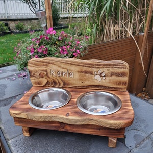 2x800ml gepersonaliseerde voerbak voor honden, gemaakt van gerecycled hout, inclusief de voerbakken