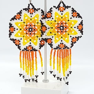 Beaded Huichol Flower in Circle with Curtain