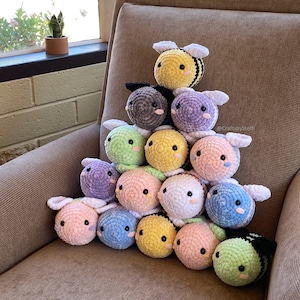 Custom Small Crochet Bee Plushie | Soft Amigurumi Bee | Made to Order | NEW Colors!