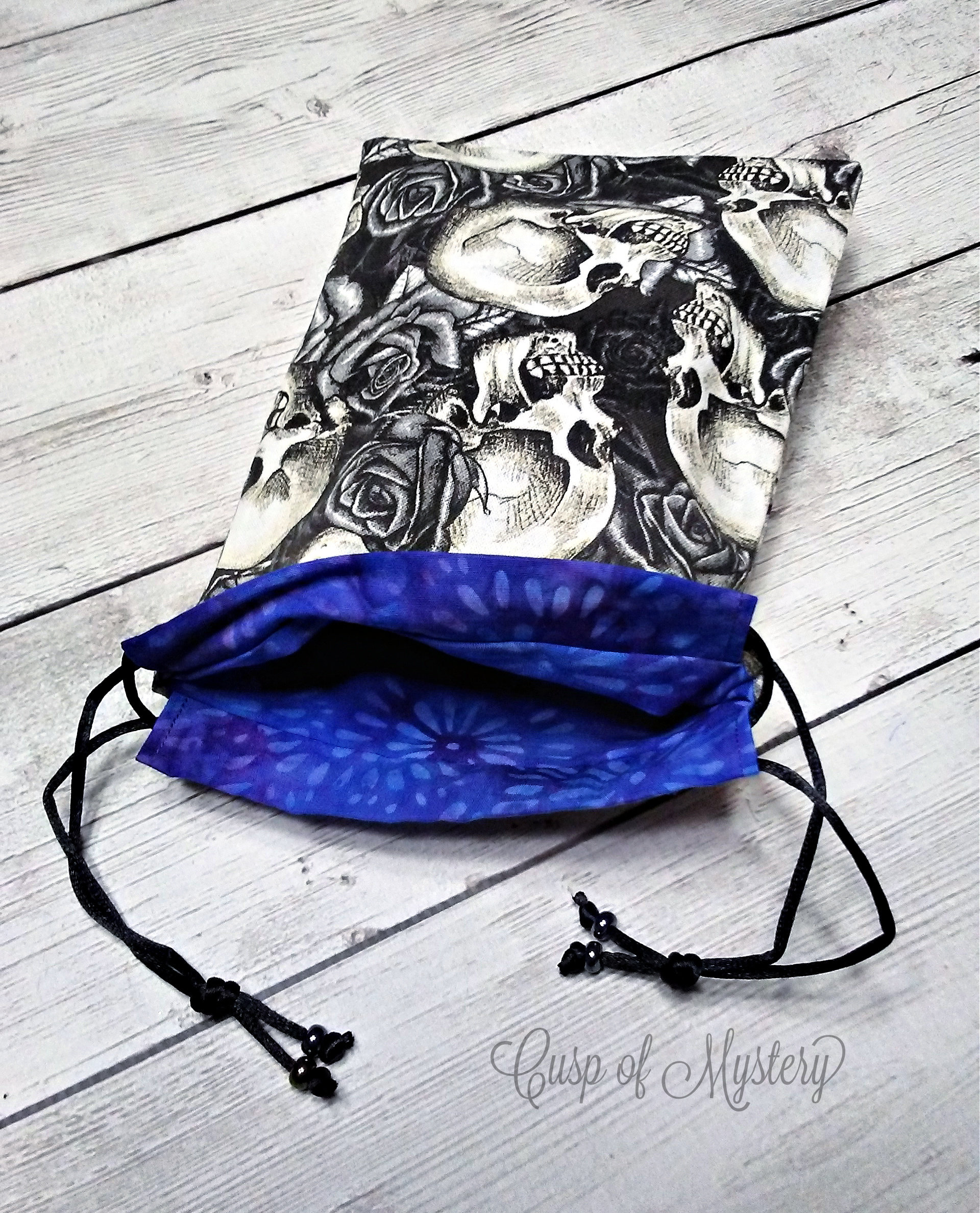 Skulls & Roses Tarot Deck Bag, Drawstring Divination Pouch - Etsy