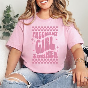 Koszulka z napisem „T-shirt dla ciężarnej dziewczyny na lato”, zabawna koszulka z informacją o ciąży, prezent na baby shower dla nowych mam, baby shower, letnie macierzyństwo, obdarowana nowa mama