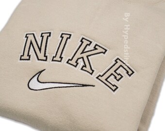 nike vintage sweatshirt white