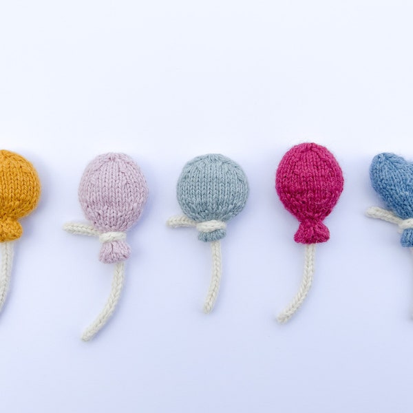 Quick knit: unique knitting pattern for colorful balloons, birthday balloons, balloon brooch