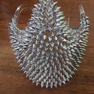 Chrome Gesichtsmaske Silber Spikes | PC | Nasen & Mund Bedeckung | Unisex | Cosplay | Mundschutz