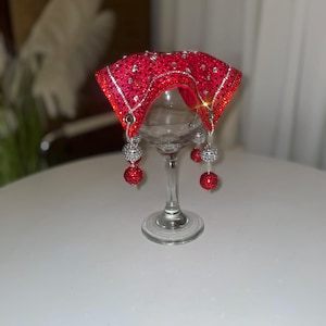 Cubierta de taza roja brillante con adornos plateados / Protector antipinchazos para copas de vino