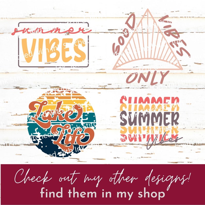 K&ouml;nnte beinhalten: Vier Designs zum Thema Sommer mit abgenutztem Text und Grafiken. Die Designs beinhalten "Summer Vibes", "Good Vibes Only", "Lake Life" und "Summer Vibes".