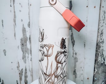 Botella de agua de marca Tulipanes y mariposas de 24 oz / Botella de agua grabada en oro rosa