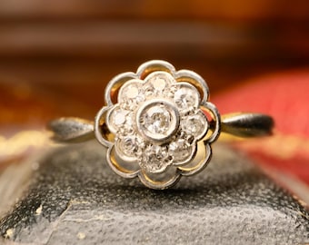 Antique, Early 20th Century, 18ct Gold & Platinum, Diamond Daisy Cluster Ring