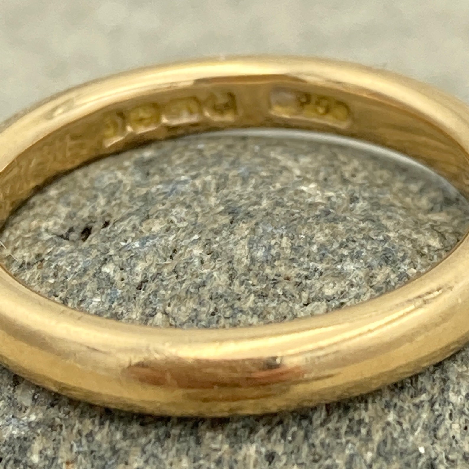 Vintage 18ct gold 3mm wedding band ring by Charles green and | Etsy
