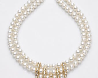 Collana vintage di perle finte a doppio filo con strass color oro, gioiello da sposa di grande effetto.