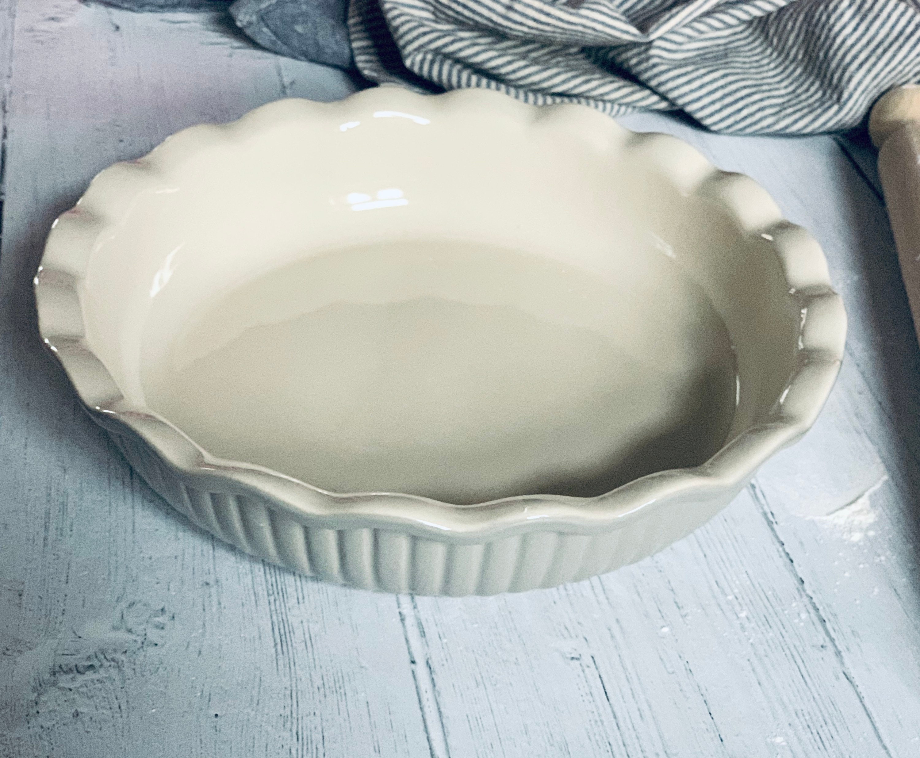 Classic ceramic fluted pie dish Etsy