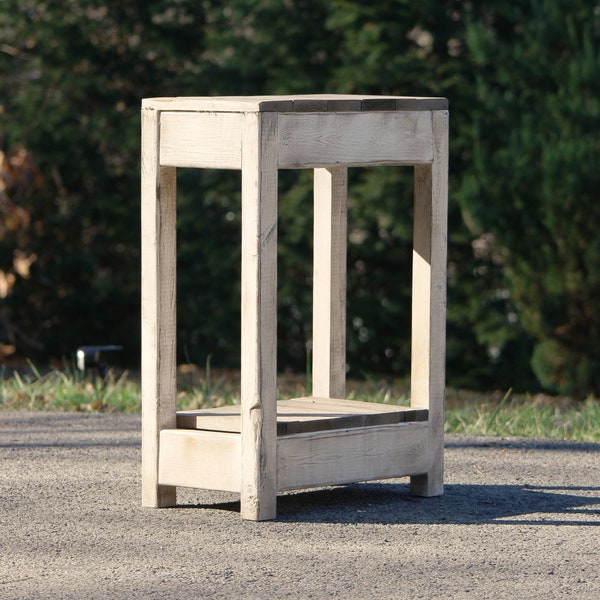 Extra-rustic looking Farmhouse End Table / Extra-vintage looking Sofa Table / Country-Style Small Coffee Table