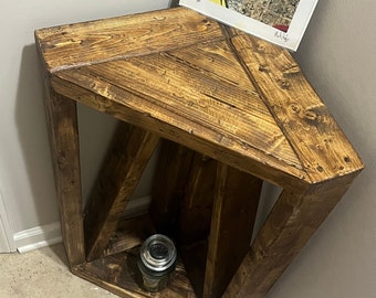 Farmhouse Corner Table. (Hammered & Distressed)
