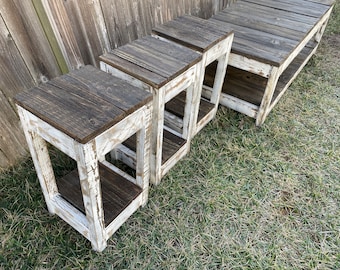 Reclaimed Wood Rustic Farmhouse-Style End Table/ Side Table/ Small Coffee Table