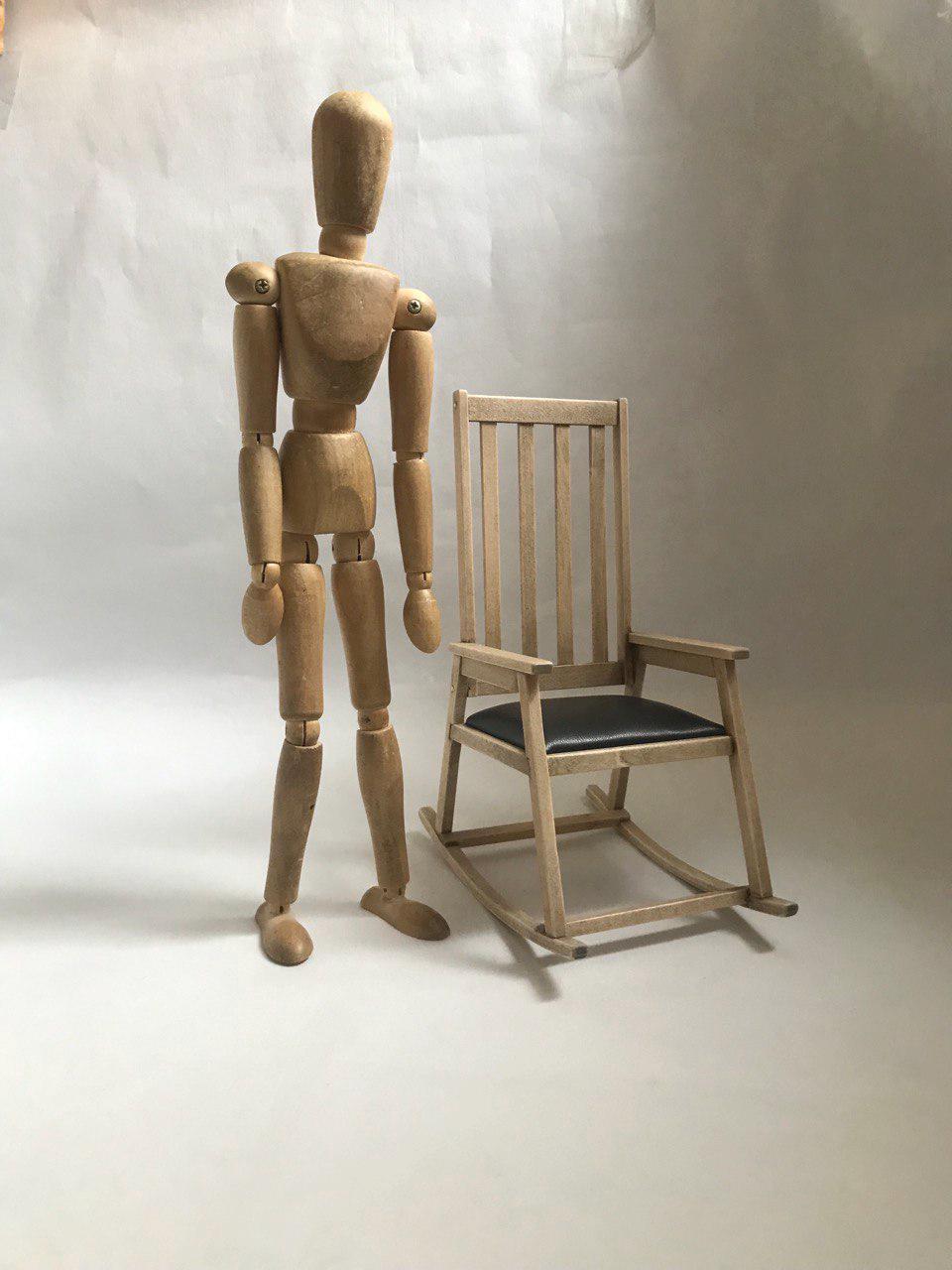1:6スケール ミニチュア木製ロッキングチェア - ドールハウス用家具
