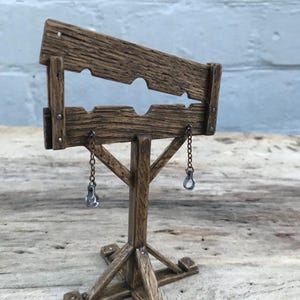 Miniature Handcrafted Medieval wood Pillory, scale 1/12