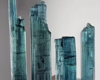 Cristales de turmalina color indicolita de Afganistán, turmalina en bruto de 17,7 quilates