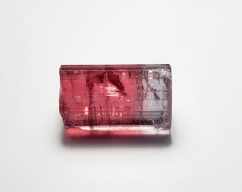 Cristal de turmalina bicolor, espécimen de Afganistán (5,8 quilates)