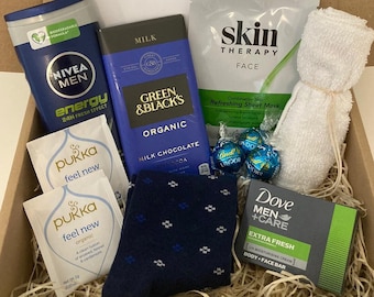 Mens Christmas Gift Box, Mens Treat Box, Mens Pamper Hamper,  Mens Birthday Gift,  Mens Thinking of You, Male Wellbeing, Self Care Gift.