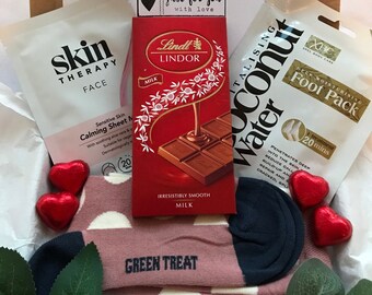 Ladies Gift Box, Gifts for Her, Ladies Birthday Gift, Ladies Pamper Hamper, Bamboo Sock Gifts