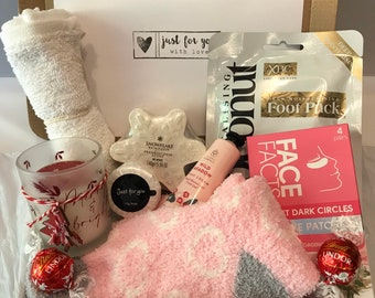 Ladies Christmas Gift Set,  Self Care Package, Ladies Birthday Gift, Christmas present, Gifts for her, Pamper Hamper, Relaxation Gift set,