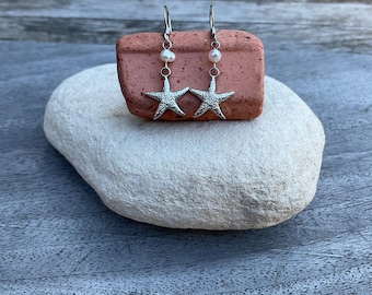 Starfish pearl earrings,Pearl earrings,Beach fashion,Summer accessories,Ocean starfish jewellery,Marine earrings,Waterproof jewellery,Gift.