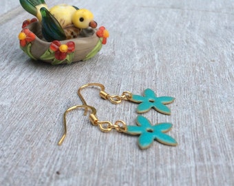 Daisy earrings,Turquoise daisy earrings,Flower earrings,Hippie earrings,Boho earrings,Boho floral earrings,Tiny daisy earrings,Flower power