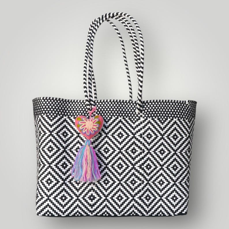 TIE TOP BUCKET BAG WITH TASSELS MEET ME IN MALLORCA