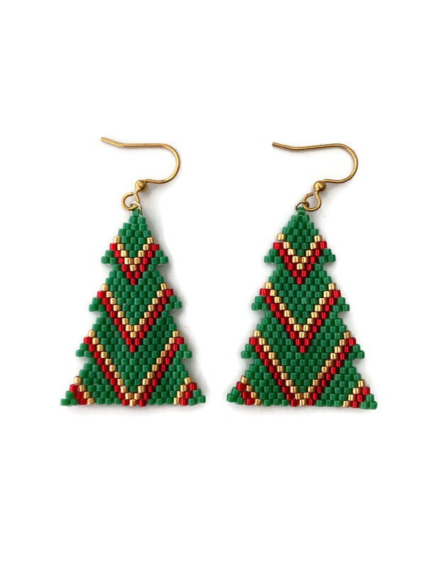 Christmas Tree Beaded Earrings, Chevron Seed Bead Tree Earrings, Holiday Beaded Jewelry, White Christmas Tree Earring, Green Christmas Tree