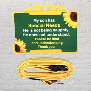 Mi hijo tiene una tarjeta de identificación y un cordón de concientización sobre discapacidad y necesidades especiales
