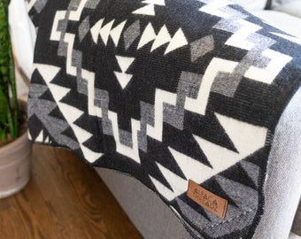 Handmade Alpaca Wool Blanket – Queen Size Geometric Artisan Design | Reversible Boho Wool Throw