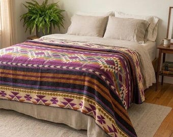 Alpaca Wool Queen Blanket – Ecuador Artisan Handmade Blanket | Soft Reversible Wool Throw