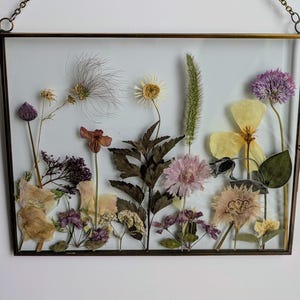 Pressed Flower Art, Flower Frame, Glass Hanging Frame, Flower Art, Botanical Art, Floral Frame, Wall Decor, Pressed Flower Frame,