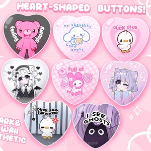 Dark & Kawaii Ästhetische herzförmige Pin Buttons - 2,25 Zoll Süße Anime Themed Pastel Herz Badges - Ducky Gloomy Anime Theme
