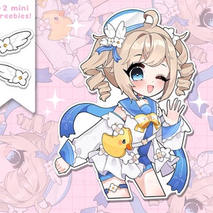 Puede incluir: Una ilustración digital de un personaje de dibujos animados con cabello rubio, ojos azules y un atuendo de marinero azul y blanco. El personaje sostiene un pato de goma amarillo y tiene una bufanda azul alrededor del cuello. El fondo es rosa con un patrón de flores blancas.