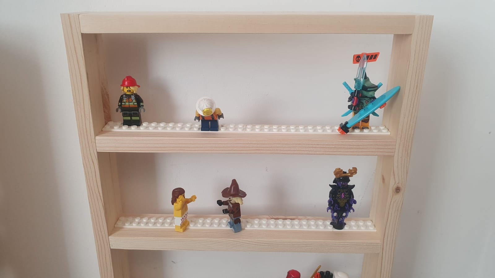 Lego Minifigure Shelf / Stand / Display Holds Approximately 32 Figures