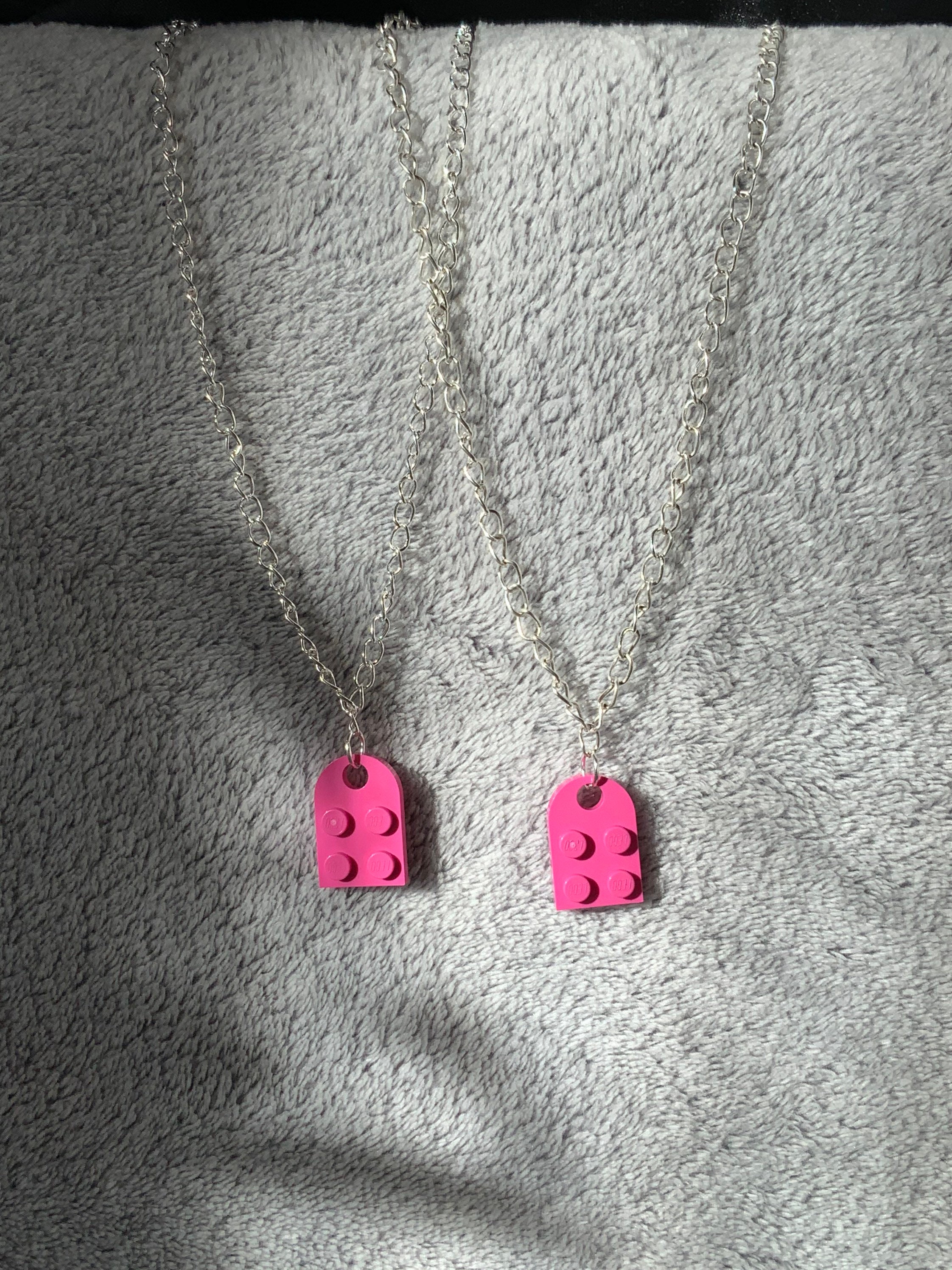 Collar barato para los amantes de TikTok hecho de famosos Etsy