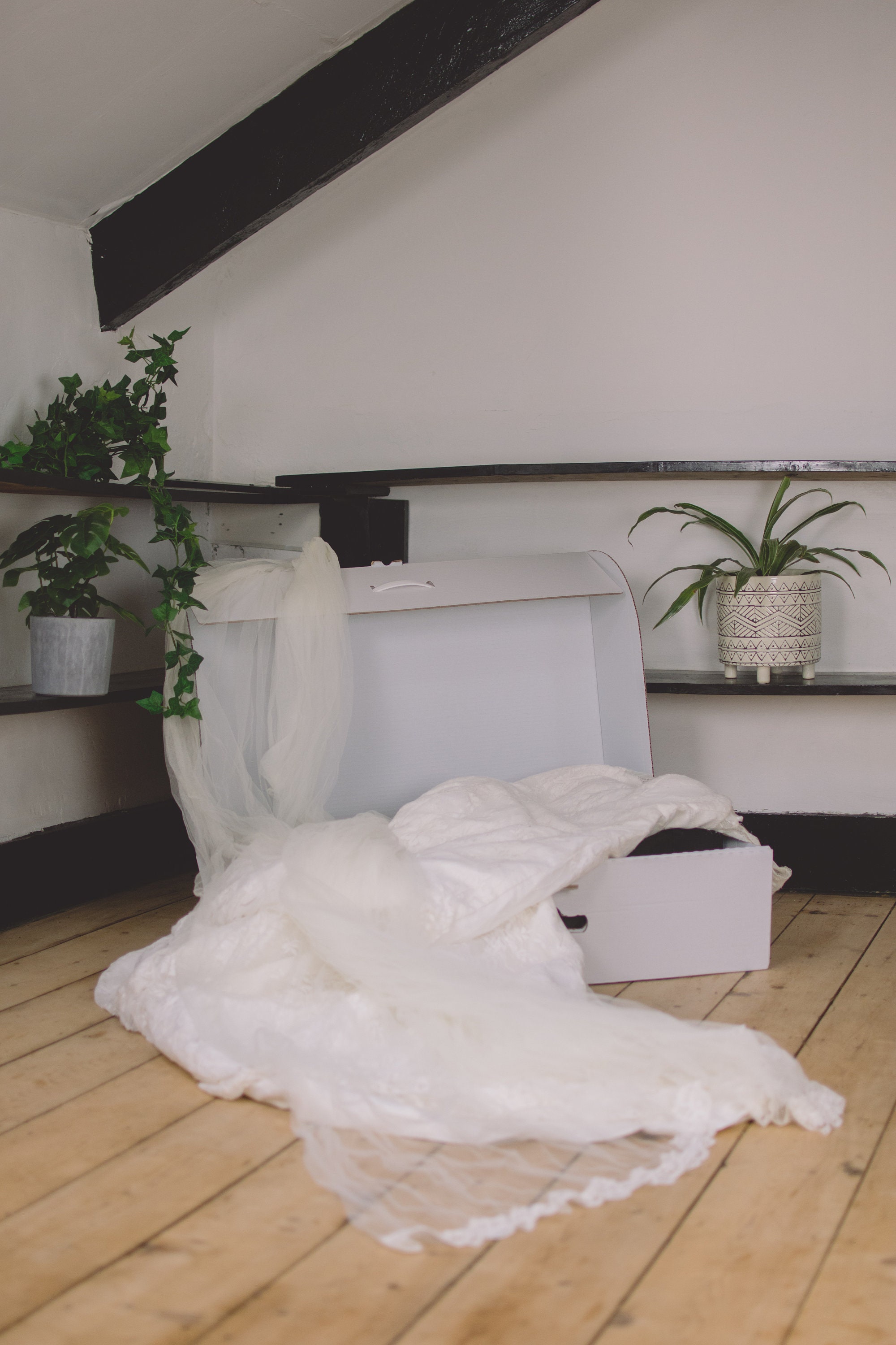 Large Strong Acid Free Wedding and Bridesmaid Dress Storage Box