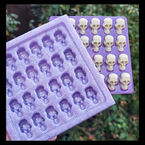 Skull Spooky Scoopies Silicone Mould For Wax Melts