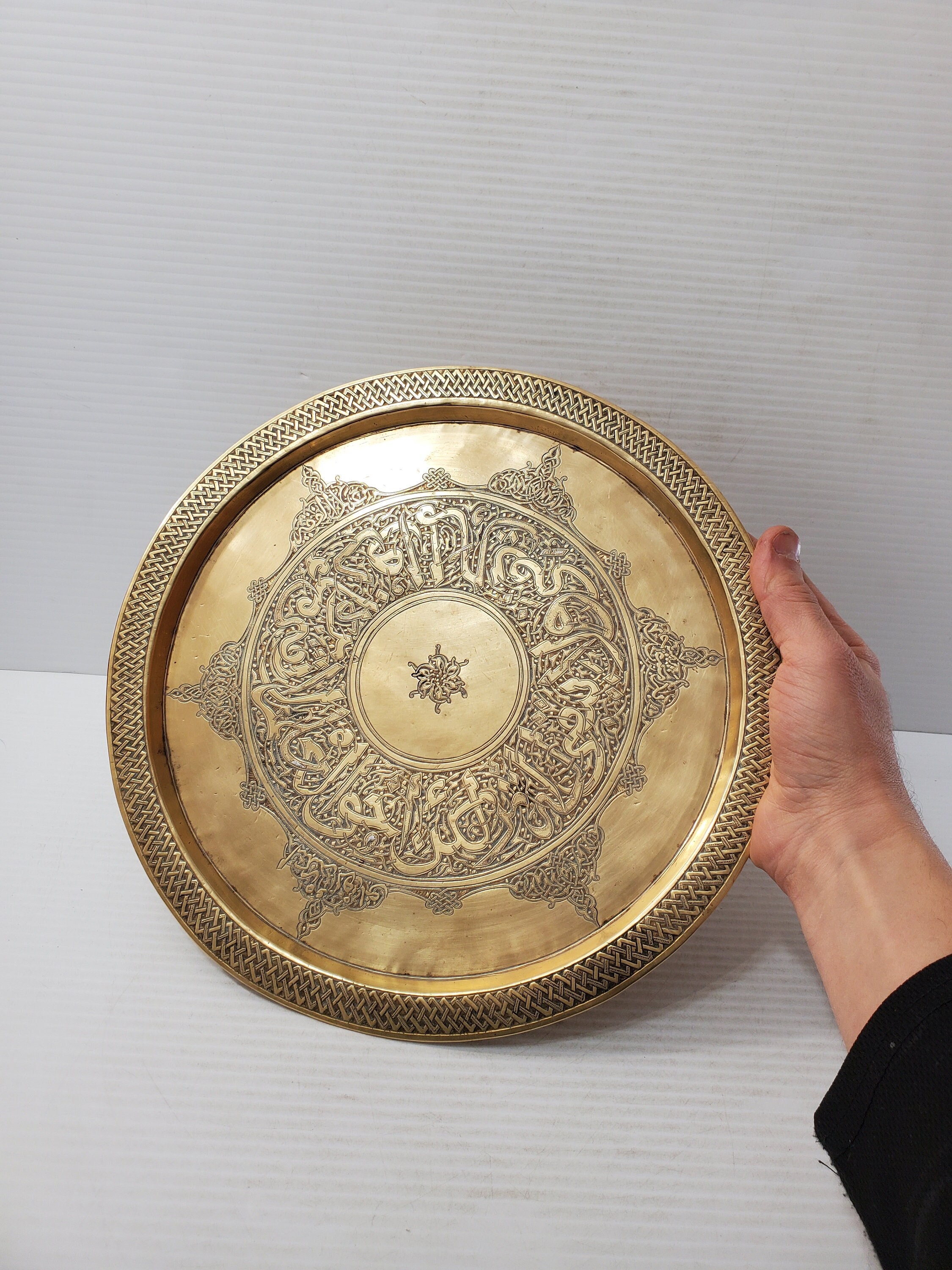 その他 Brass Round Tray with Engraved Pattern Vintage Brass Tray , Antique Tray , Brass Tray , Serving Tray