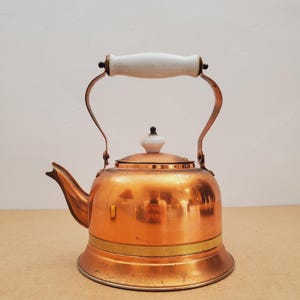 Vintage Copper Teapot with Ceramic Handle, Antique Copper Kettle/Teapot -Rustic Décor-Farmhouse Décor